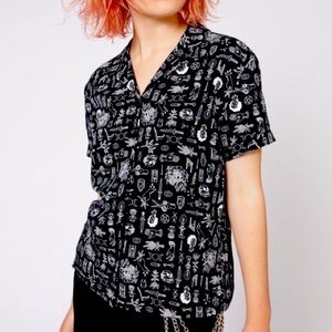 Dangerfield Black Friday blouse short sleeve shirt mystic witchy gothic print